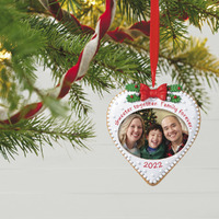 2022 Hallmark Keepsake Ornament - Sweeter Together Family Forever Cookie Photo Frame