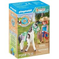 Playmobil Horses of Waterfall - Feeding Time with Ellie and Sawdust